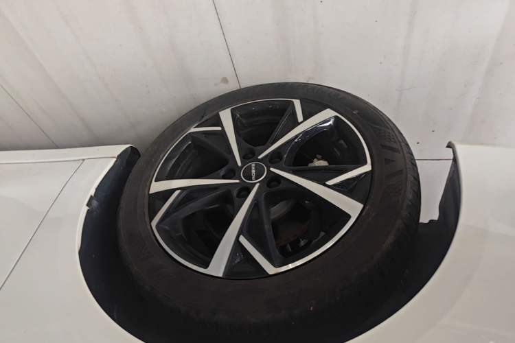 Used Roewe i5 2023 1.5L CVT Luxury Edition Exterior 4