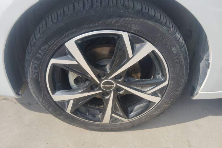 Used Roewe i5 2023 1.5L CVT Luxury Edition Exterior 4