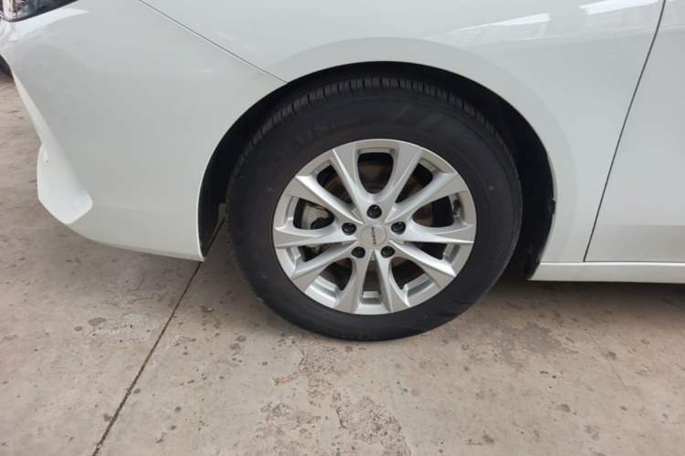Used Roewe i5 2023 1.5L CVT Luxury Edition Exterior 4