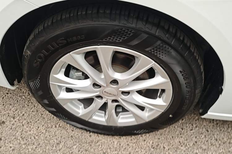 Used Roewe i5 2023 1.5L CVT Luxury Edition Exterior 4