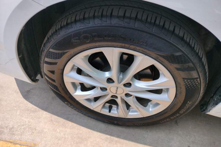 Used Roewe i5 2023 1.5L CVT Luxury Edition Exterior 4