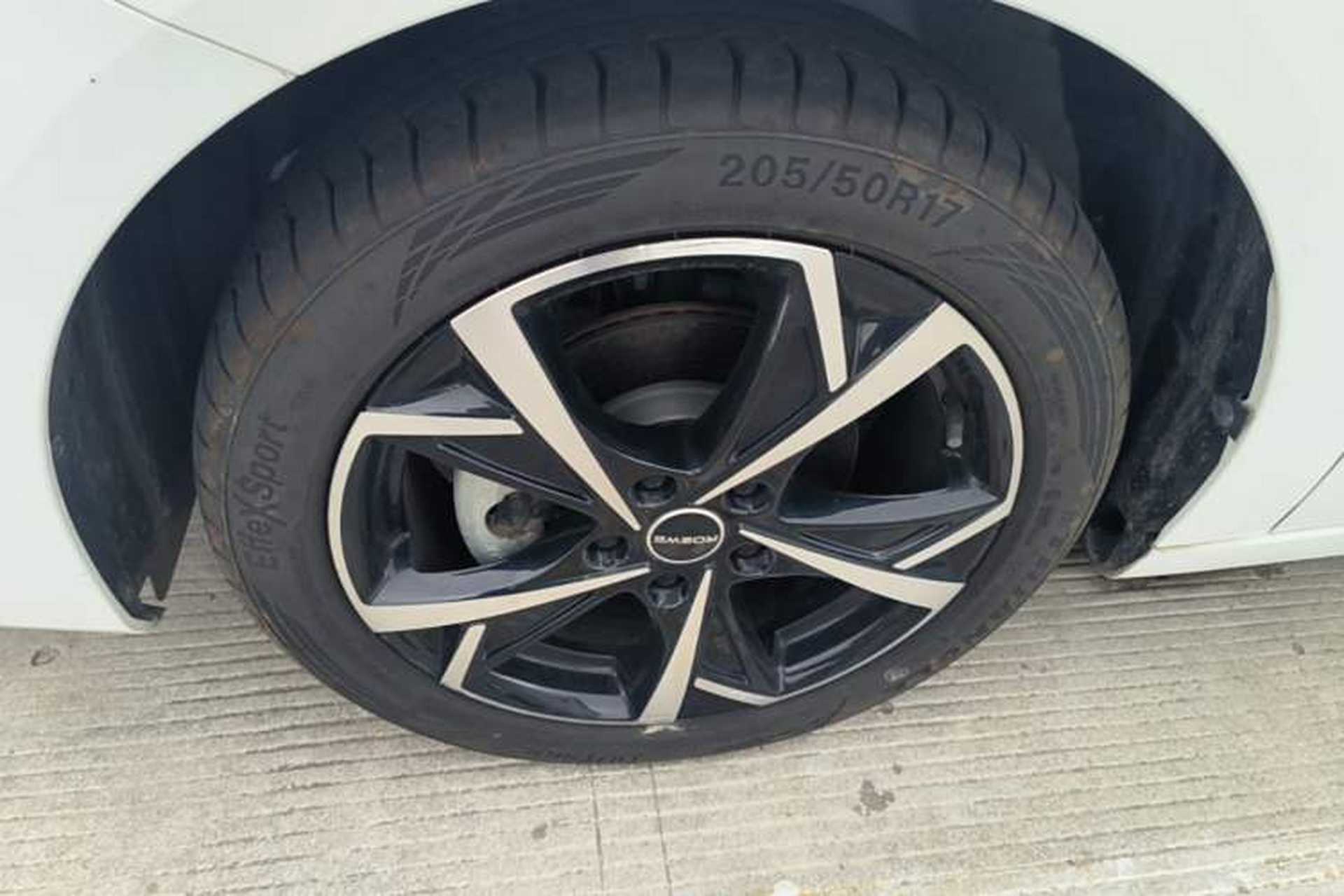Used Roewe i5 2023 1.5L CVT Luxury Edition Exterior 4