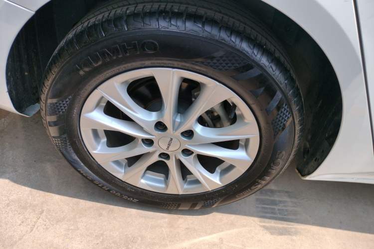 Used Roewe i5 2023 1.5L CVT Luxury Edition Exterior 5