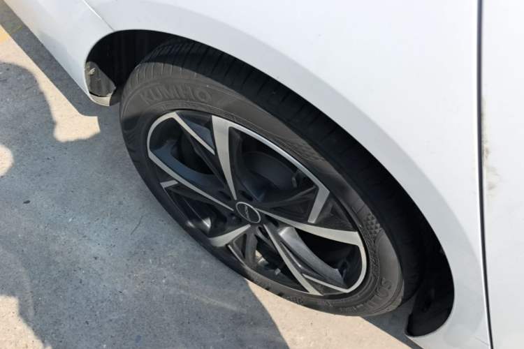 Used Roewe i5 2023 1.5L CVT Luxury Edition Exterior 5