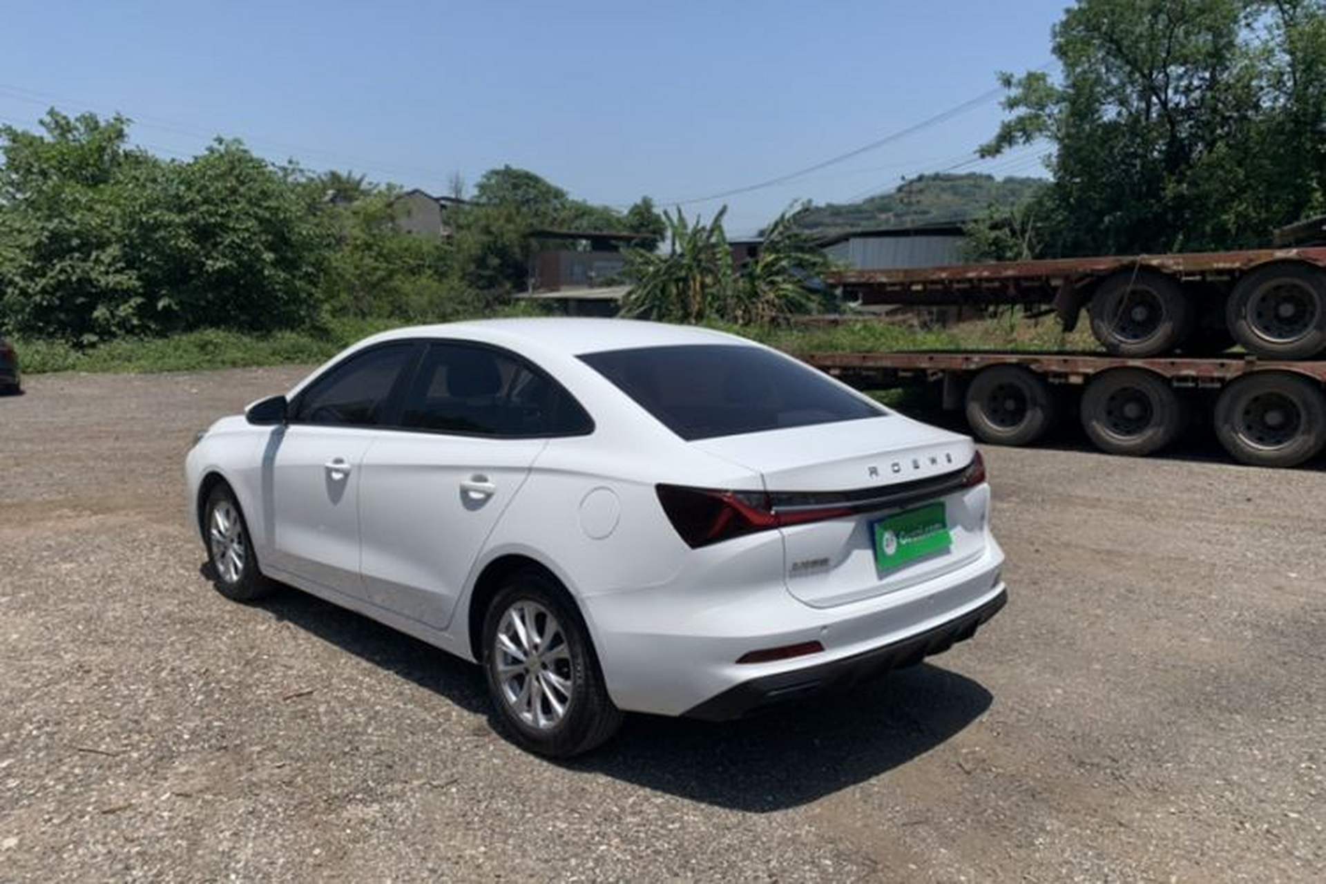 Used Roewe i5 2023 1.5L Manual Comfort Edition Exterior 5