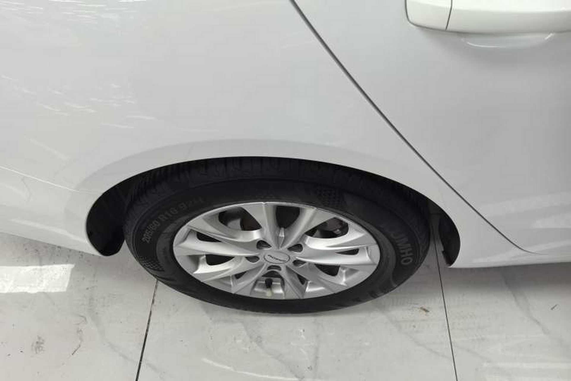 Used Roewe i5 2023 1.5L Manual Excellence Edition Exterior 5