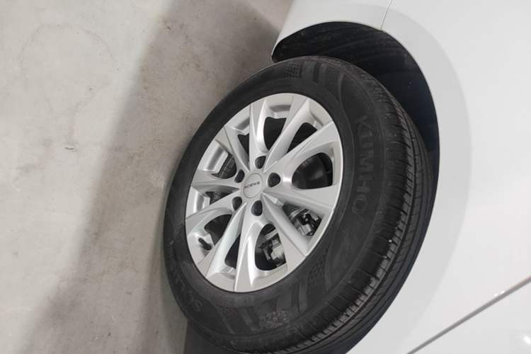 Used Roewe i5 2023 1.5L CVT Luxury Edition Exterior 5