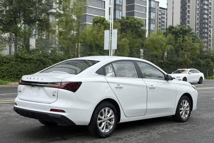 Used Roewe i5 2023 1.5L CVT Luxury Edition Exterior 6