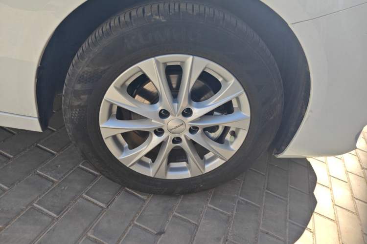 Used Roewe i5 2023 1.5L Manual Comfort Edition Exterior 7