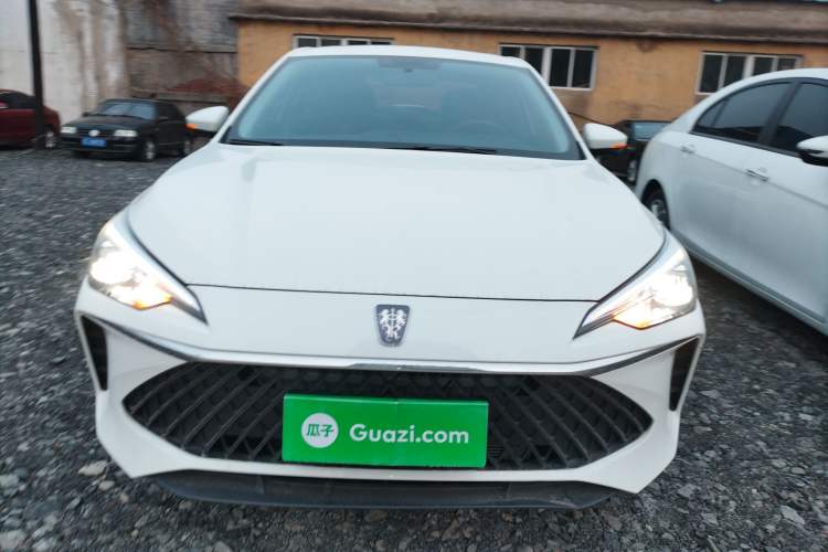 Used Roewe i5 2023 1.5L CVT Luxury Edition Front