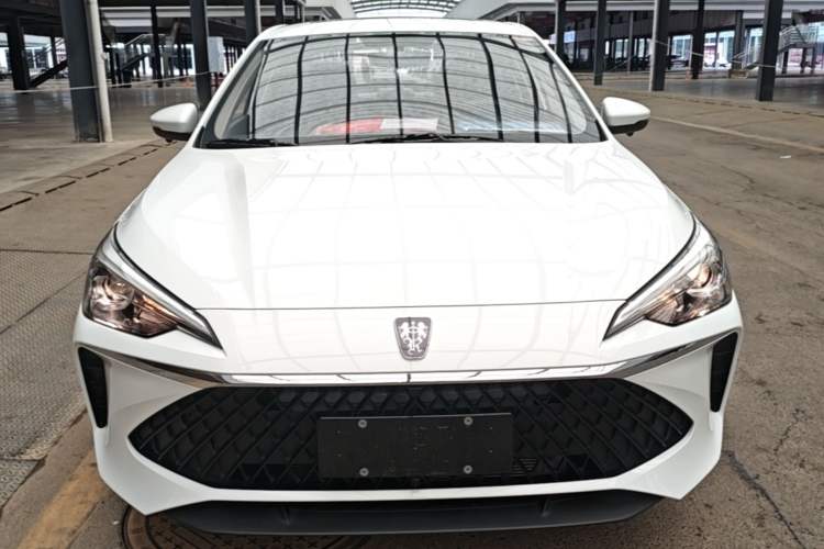 Used Roewe i5 2023 1.5L CVT Luxury Edition Front