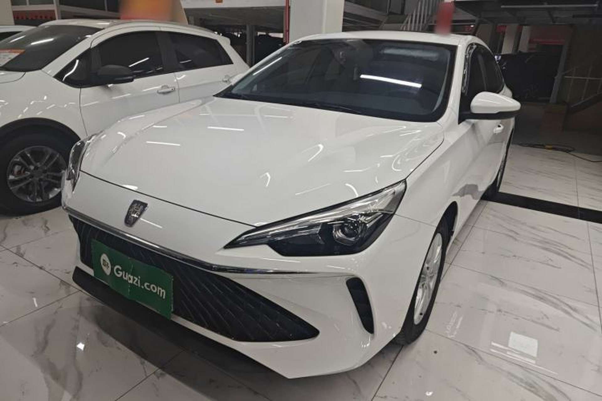 Used Roewe i5 2023 1.5L CVT Luxury Edition Front Left 45 Deg