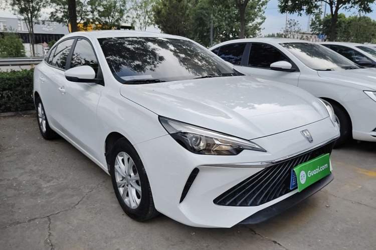 Used Roewe i5 2023 1.5L Manual Comfort Edition Front Right 45 Deg