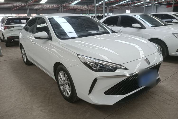 Used Roewe i5 2023 1.5L Manual Comfort Edition Front Right 45 Deg