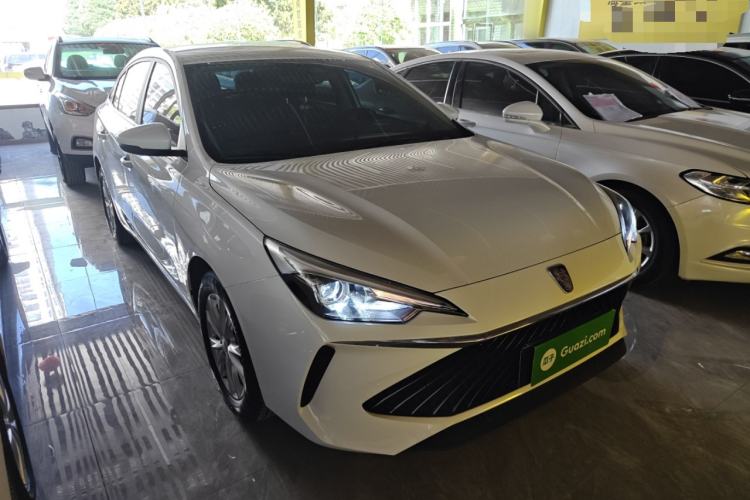 Used Roewe i5 2023 1.5L Manual Comfort Edition Front Right 45 Deg