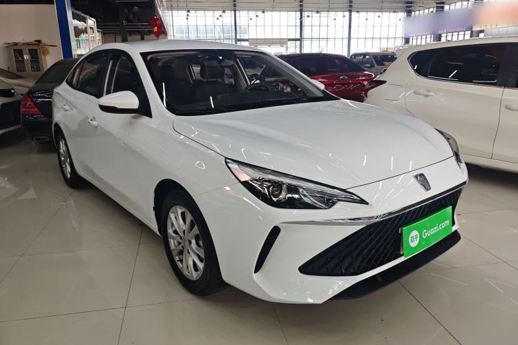 Used Roewe i5 2023 1.5L Manual Comfort Edition Front Right 45 Deg