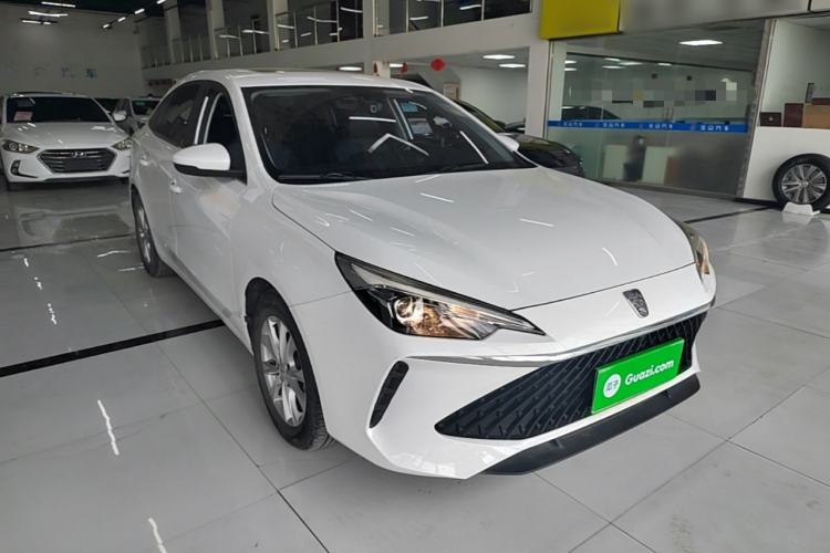 Used Roewe i5 2023 1.5L Manual Excellence Edition Front Right 45 Deg