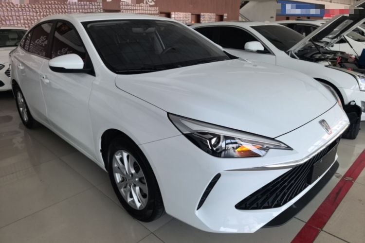 Used Roewe i5 2023 1.5L CVT Luxury Edition Front Right 45 Deg