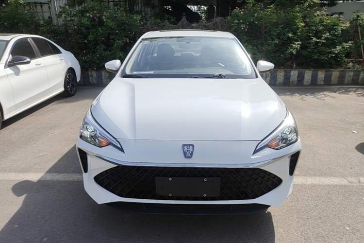 Used Roewe i5 2023 1.5L CVT Luxury Edition Front