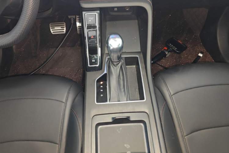 Used Roewe i5 2023 1.5L CVT Flagship Edition Gear Lever
