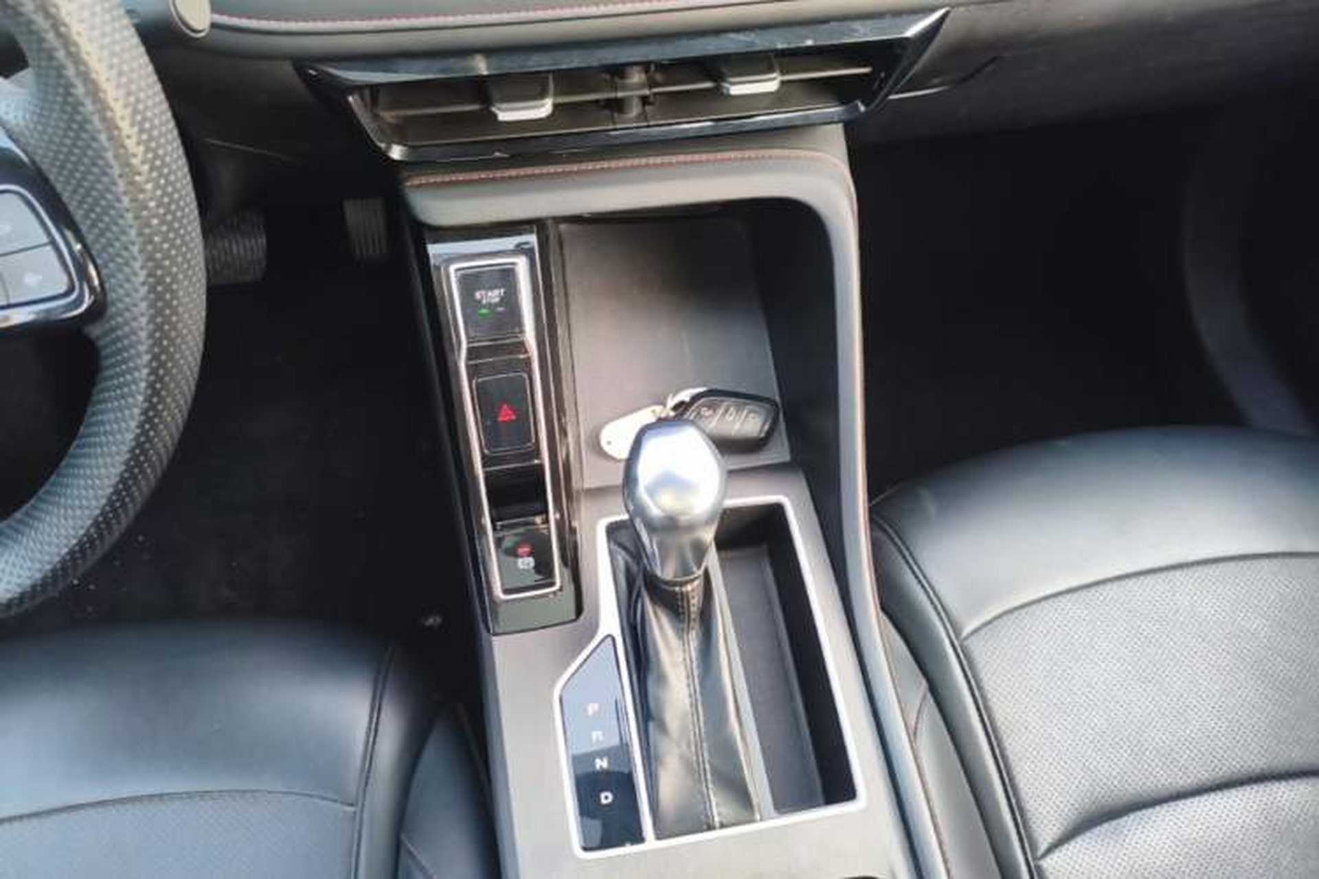 Used Roewe i5 2023 1.5L CVT Luxury Edition Gear Lever