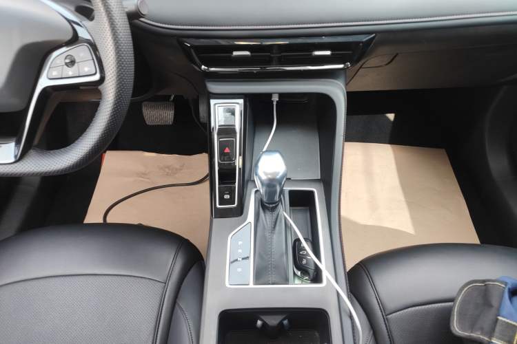 Used Roewe i5 2023 1.5L CVT Luxury Edition Gear Lever