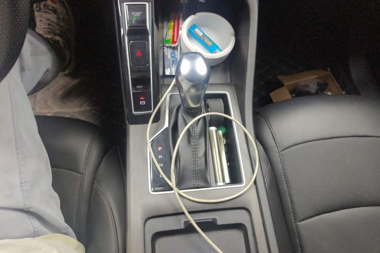 Used Roewe i5 2023 1.5L CVT Luxury Edition Gear Lever