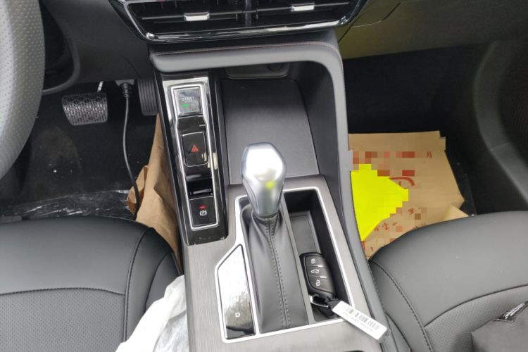 Used Roewe i5 2023 1.5L CVT Luxury Edition Gear Lever