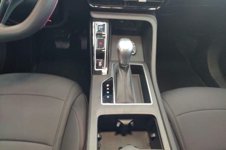Used Roewe i5 2023 1.5L CVT Luxury Edition Gear Lever