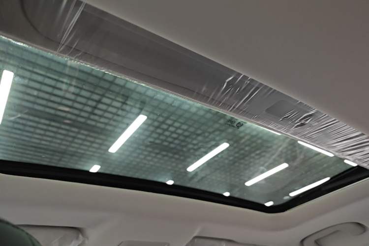 Used Roewe i5 2023 1.5L CVT Luxury Edition Headliner