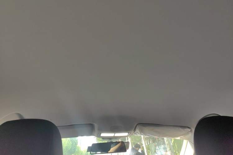 Used Roewe i5 2023 1.5L Manual Comfort Edition Headliner