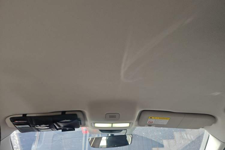 Used Roewe i5 2023 1.5L Manual Comfort Edition Headliner