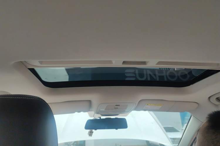 Used Roewe i5 2023 1.5L CVT Luxury Edition Headliner