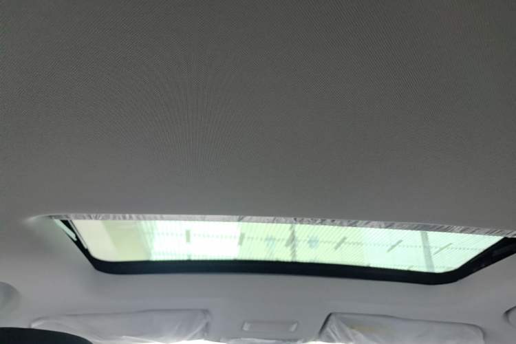 Used Roewe i5 2023 1.5L CVT Luxury Edition Headliner