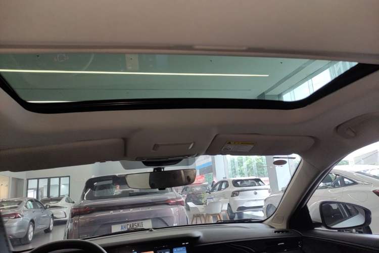 Used Roewe i5 2023 1.5L CVT Luxury Edition Headliner