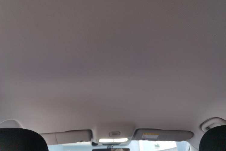 Used Roewe i5 2023 1.5L Manual Comfort Edition Headliner