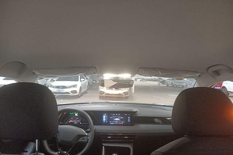 Used Roewe i5 2023 1.5L Manual Comfort Edition Headliner