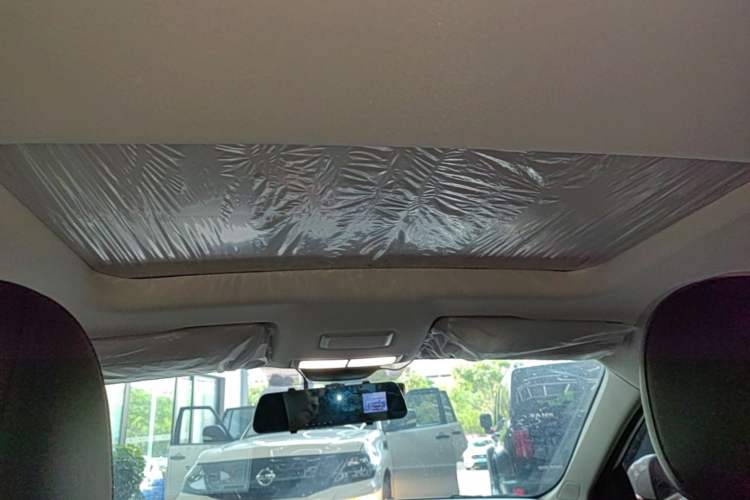 Used Roewe i5 2023 1.5L CVT Luxury Edition Headliner
