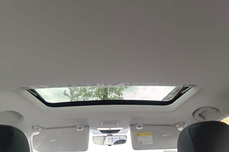 Used Roewe i5 2023 1.5L CVT Luxury Edition Headliner