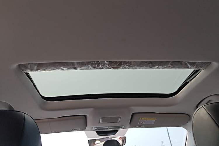 Used Roewe i5 2023 1.5L CVT Luxury Edition Headliner