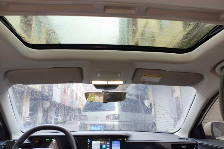 Used Roewe i5 2023 1.5L CVT Luxury Edition Headliner