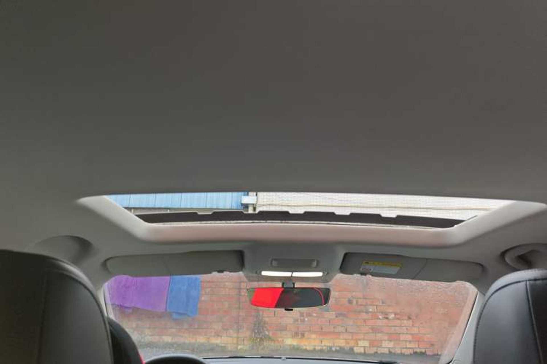 Used Roewe i5 2023 1.5L CVT Luxury Edition Headliner