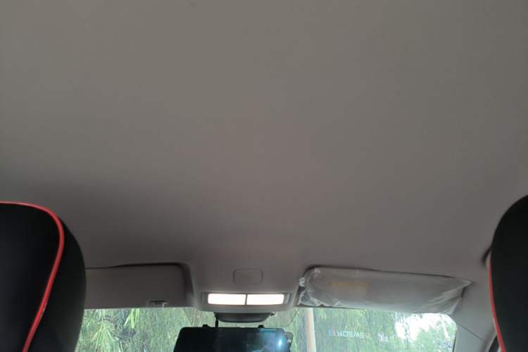Used Roewe i5 2023 1.5L Manual Comfort Edition Headliner