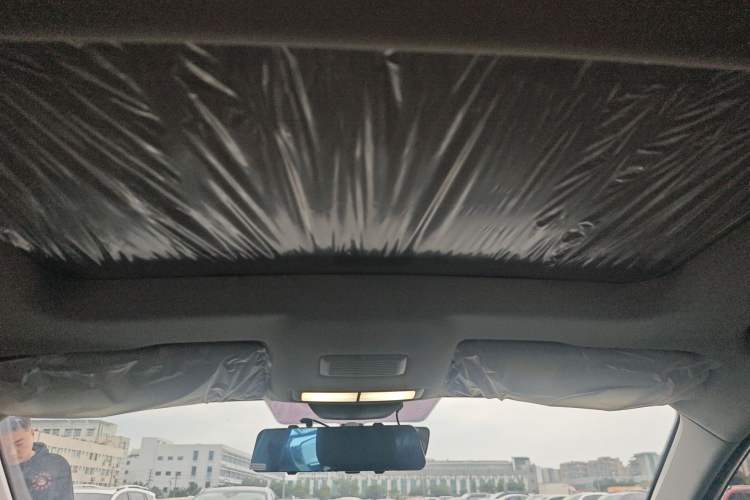 Used Roewe i5 2023 1.5L CVT Luxury Edition Headliner