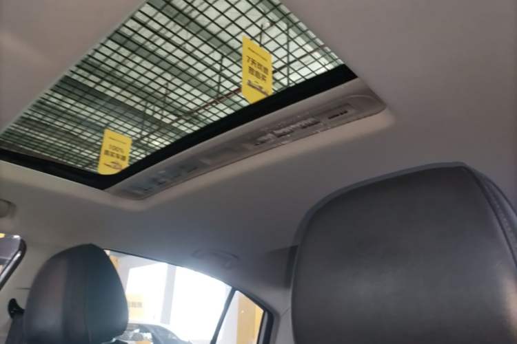 Used Roewe i5 2023 1.5L CVT Luxury Edition Headliner
