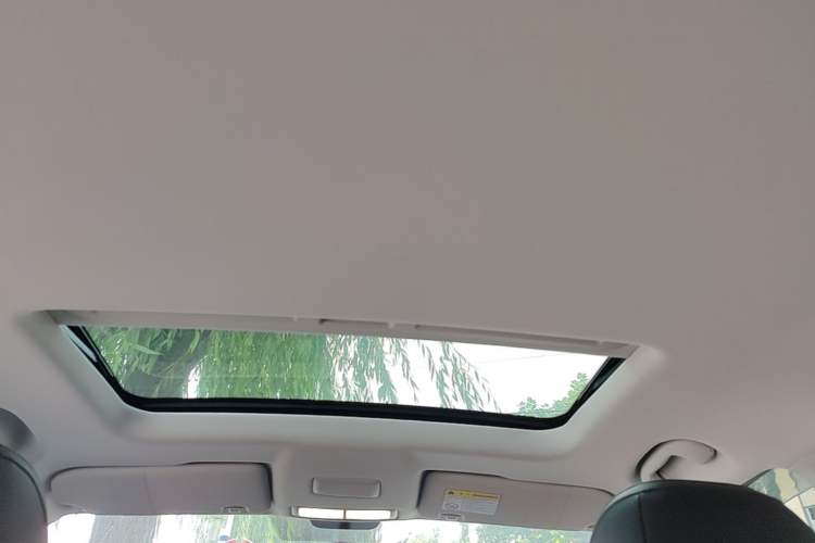Used Roewe i5 2023 1.5L CVT Luxury Edition Headliner