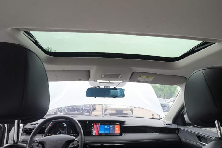 Used Roewe i5 2023 1.5L CVT Luxury Edition Headliner
