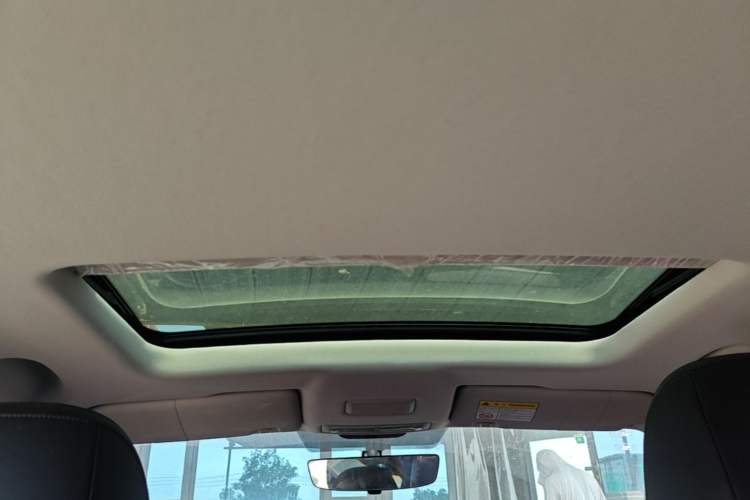 Used Roewe i5 2023 1.5L CVT Luxury Edition Headliner