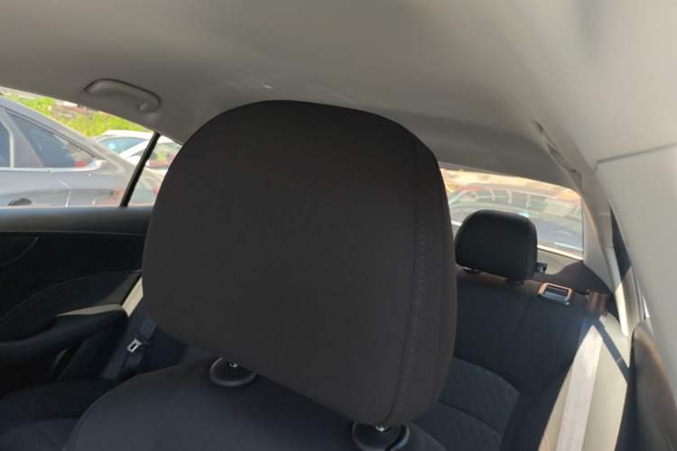 Used Roewe i5 2023 1.5L Manual Comfort Edition Headliner