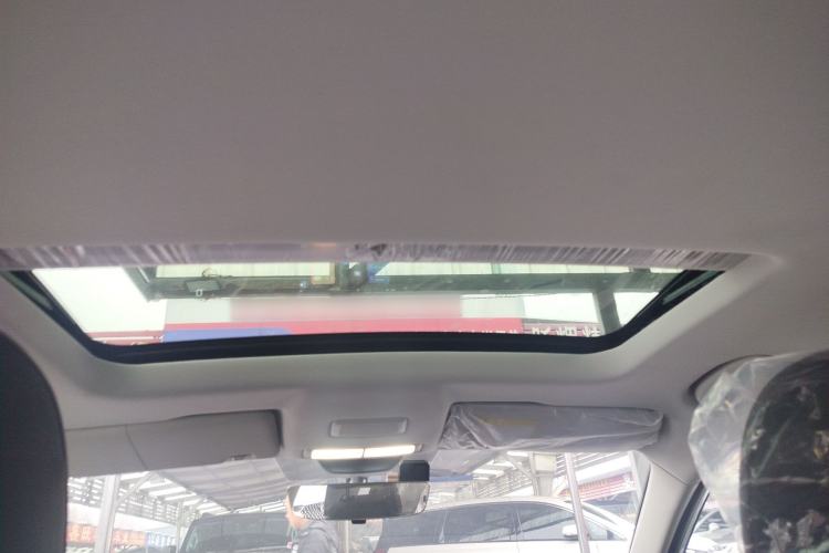 Used Roewe i5 2023 1.5L CVT Luxury Edition Headliner